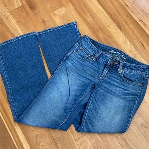 American Eagle boyfriend jeans